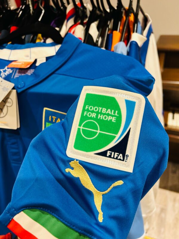 Italy 2014 Home World Cup BNWT Size XL - Image 6