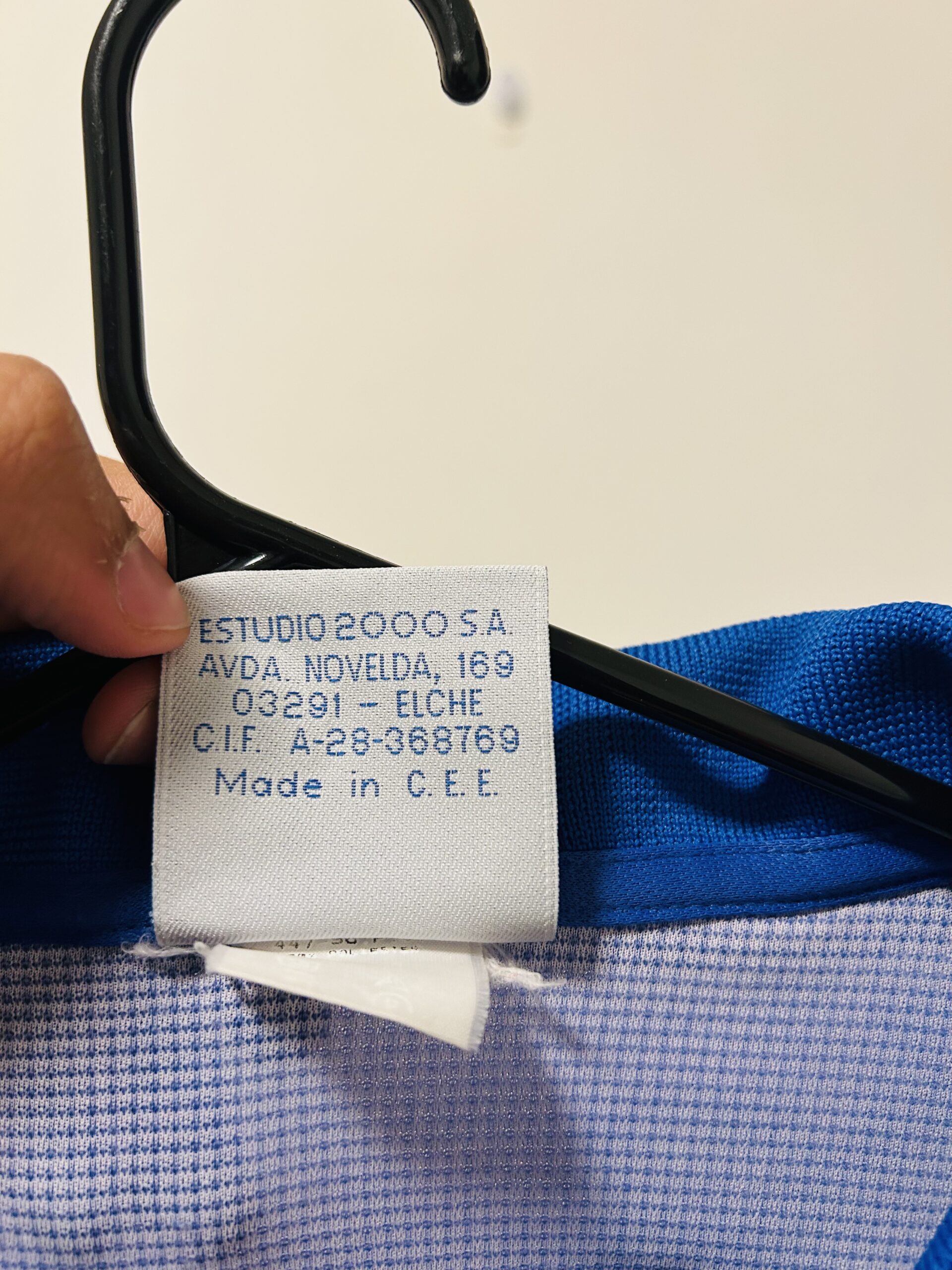 RCD ESPANYOL 1998/99 Home #10 carlos jersey XL - Image 4